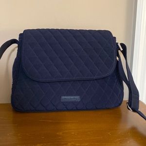 Vera Bradley crossbody in Classic Navy